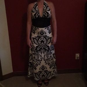 White House Black Market Dress size 4
